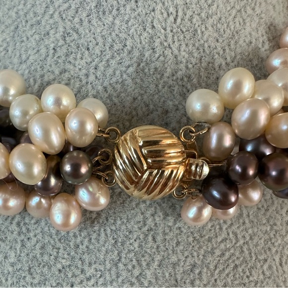 14k Yellow Gold 5-Strand Pearl Necklace - Picture 3 of 4